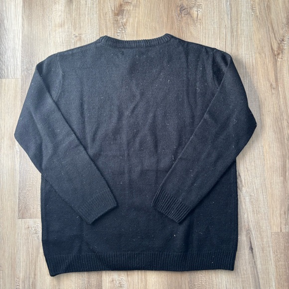 FOREVER 21 | “Kiss Me” Sequin Knit Ugly Christmas Sweater - Picture 2 of 5